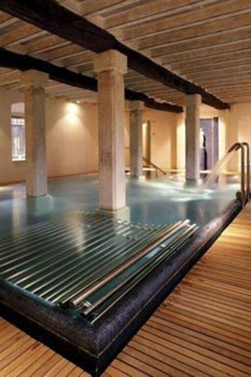 hotel image 13
