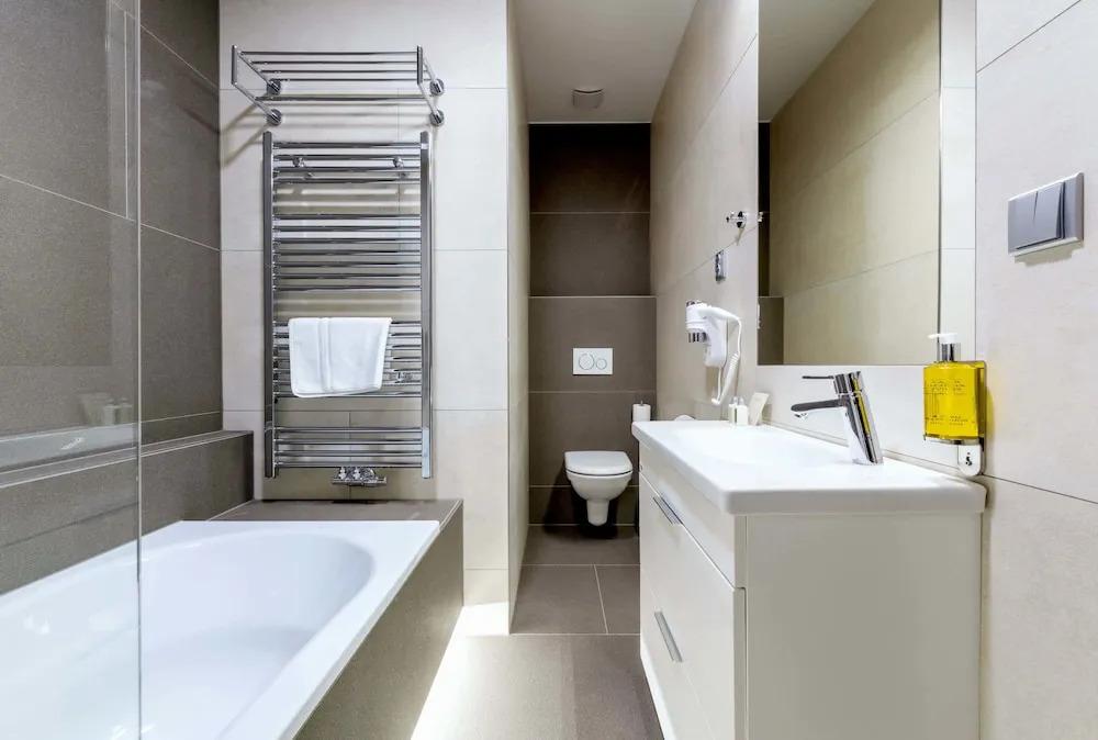 hotel image 16