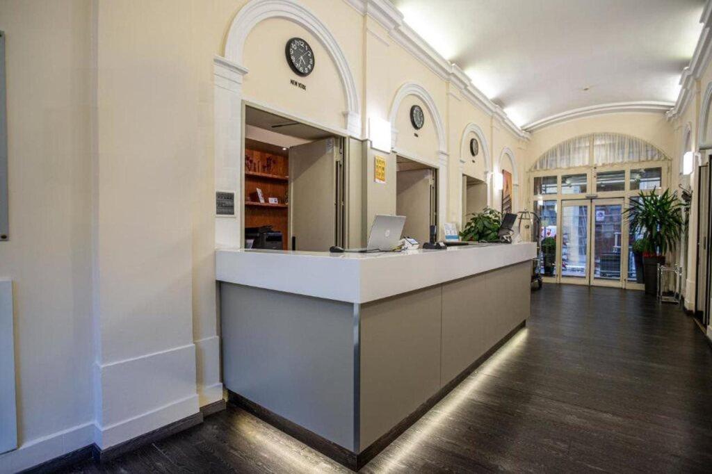 hotel image 13