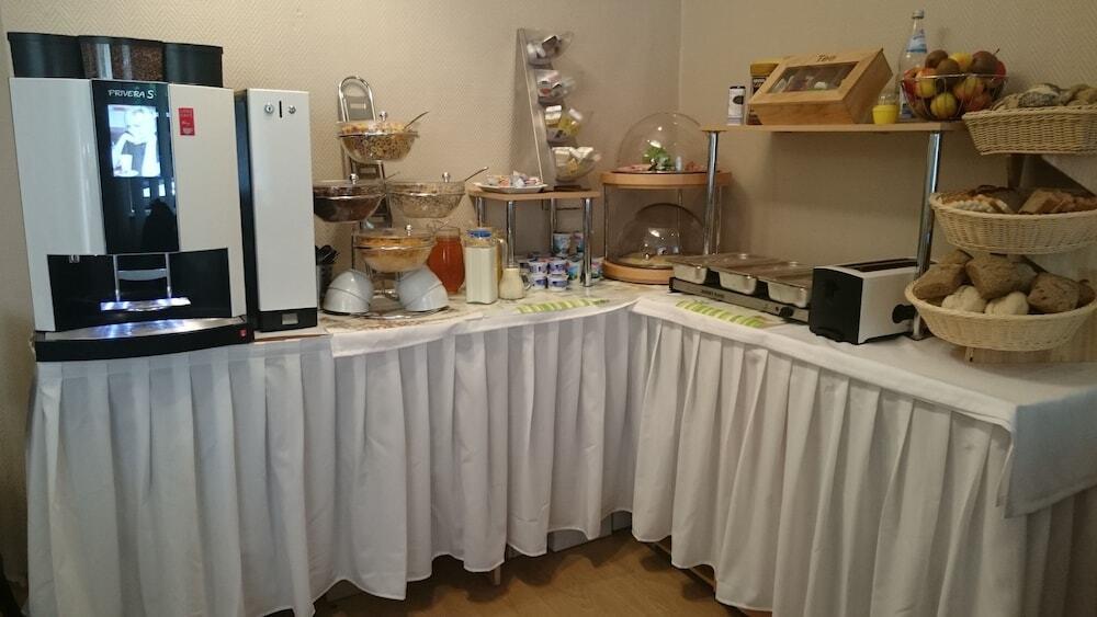 hotel image 11