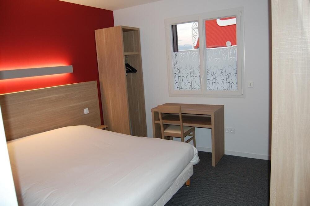 hotel image 13