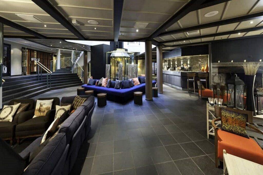 hotel