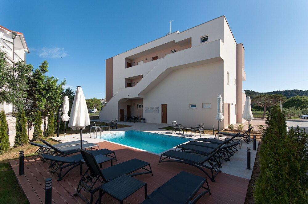 hotel image 8