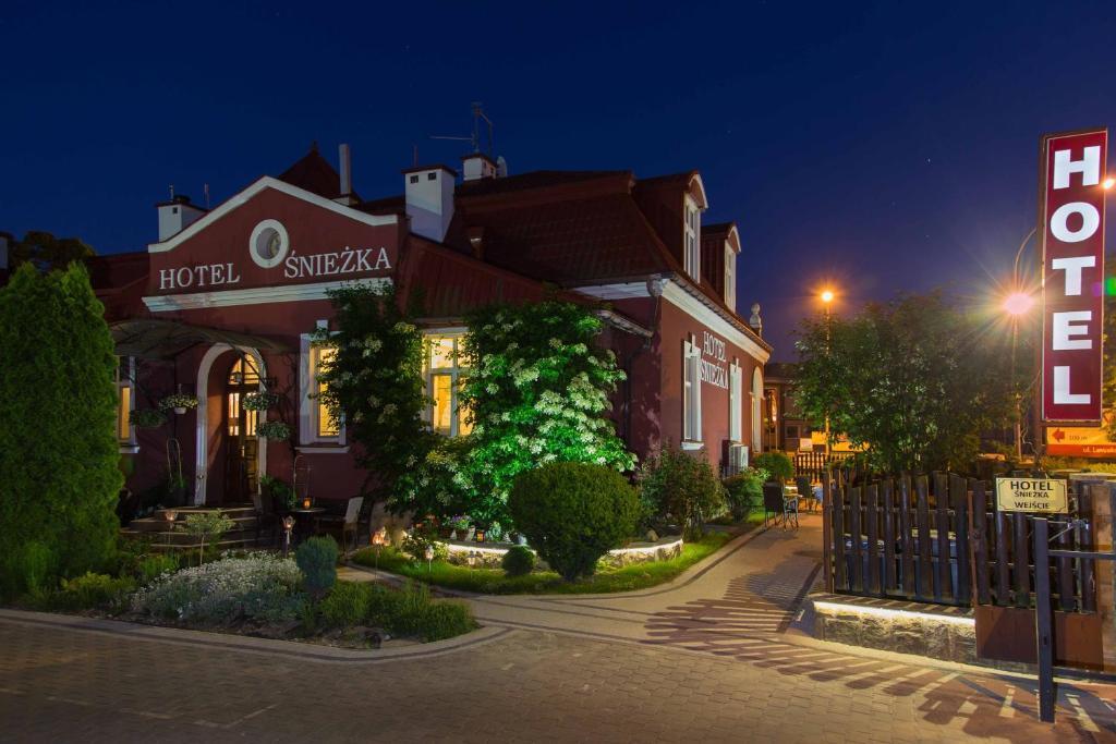 hotel image 12