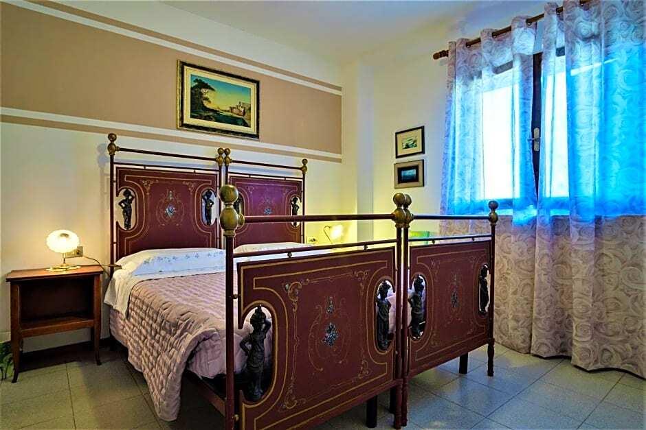 hotel image 10