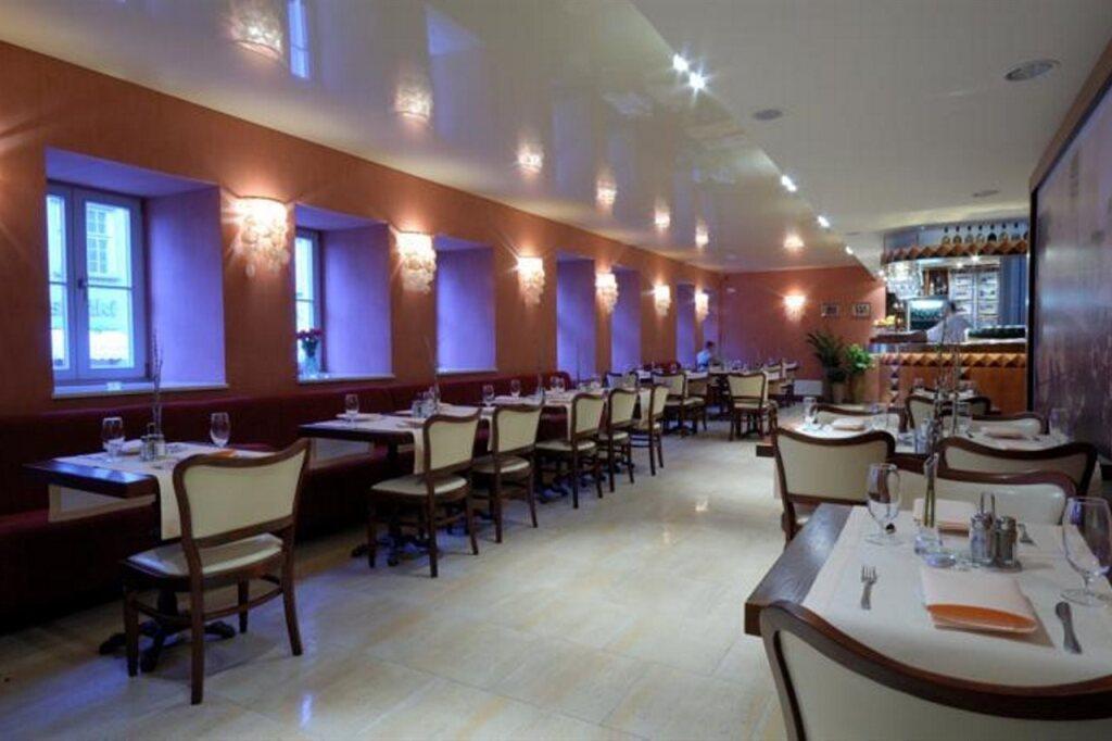 hotel image 12