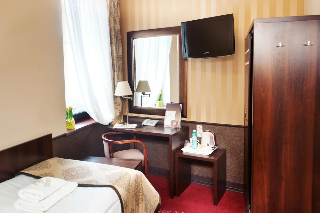 hotel image 9