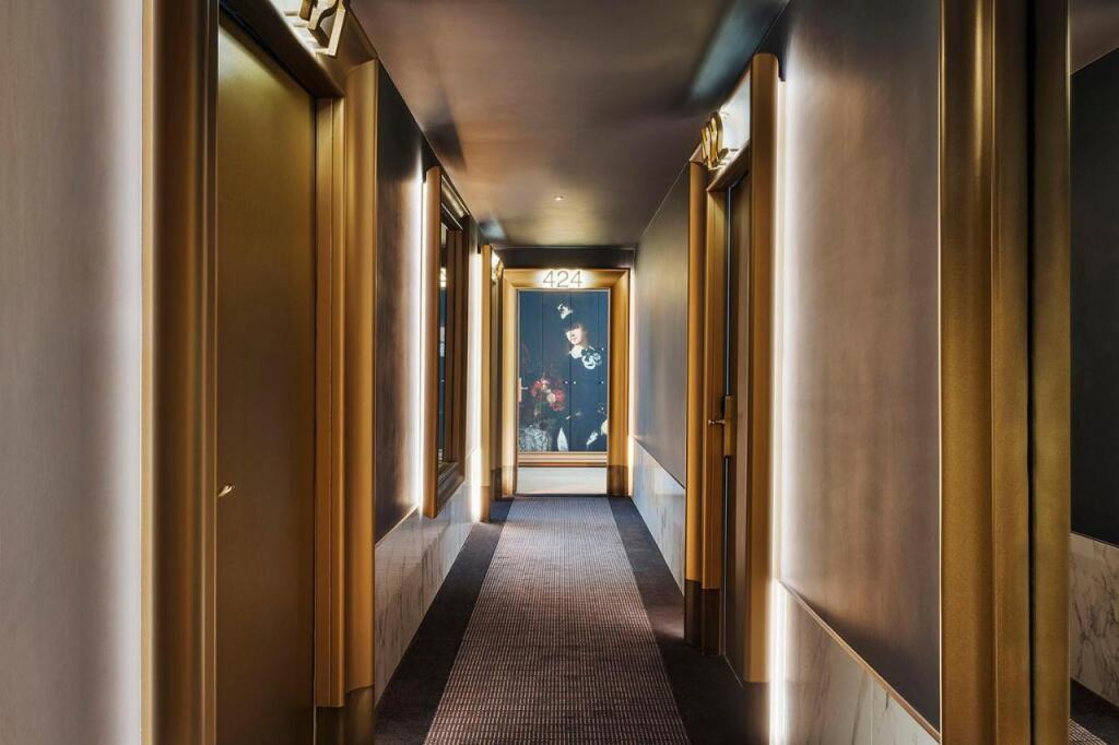 hotel image 10