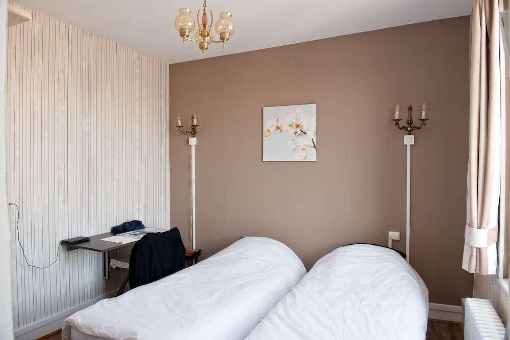 hotel image 10