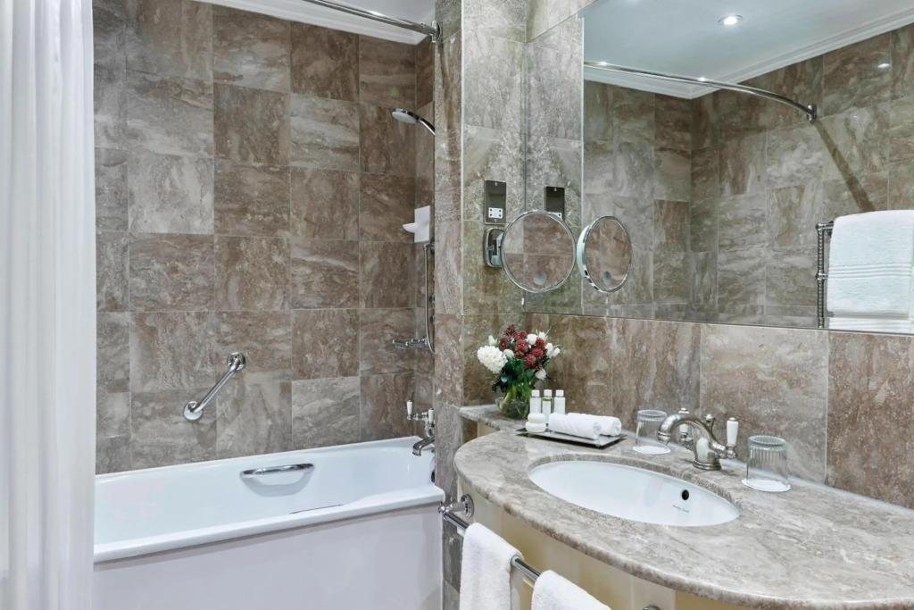 hotel image 16