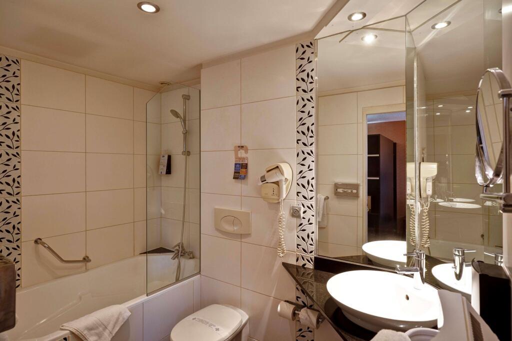 hotel image 10