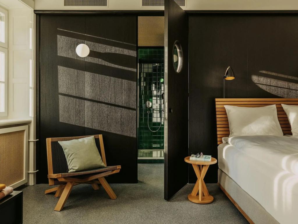 hotel image 9