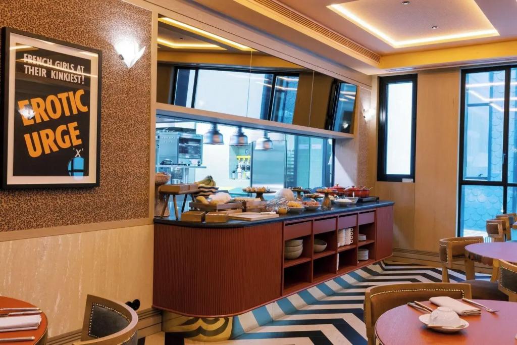 hotel image 10