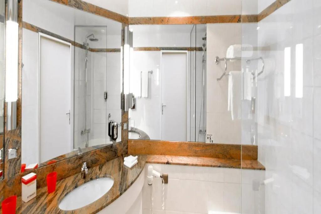 hotel image 18
