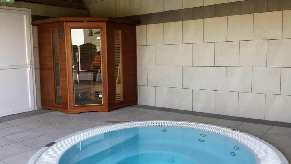 hotel image 9