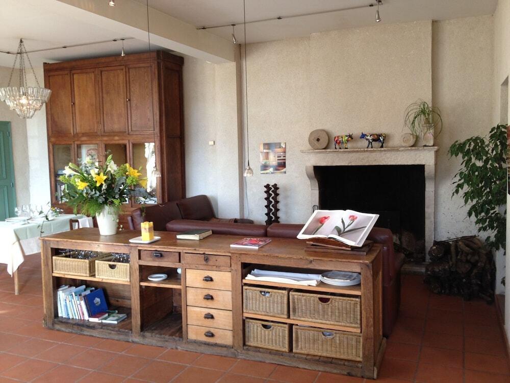 hotel image 11