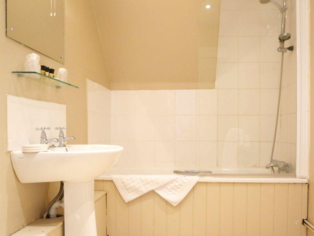 hotel image 16