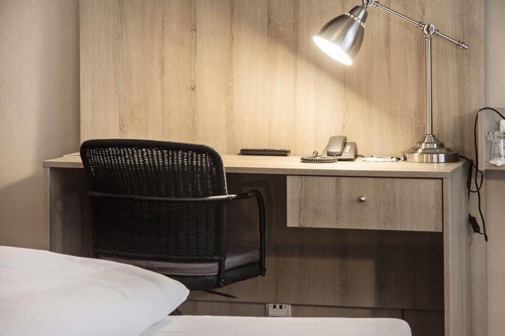 hotel image 13