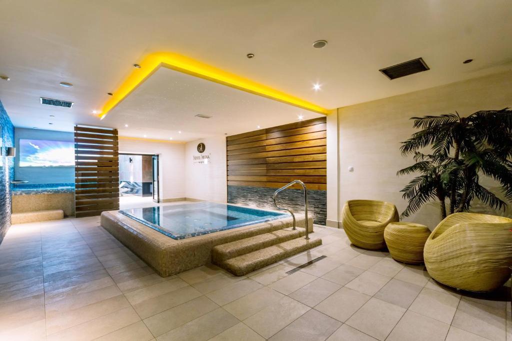 hotel image 11