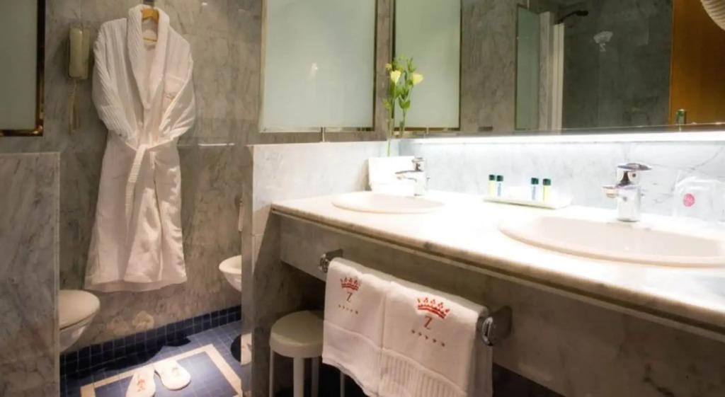 hotel image 12
