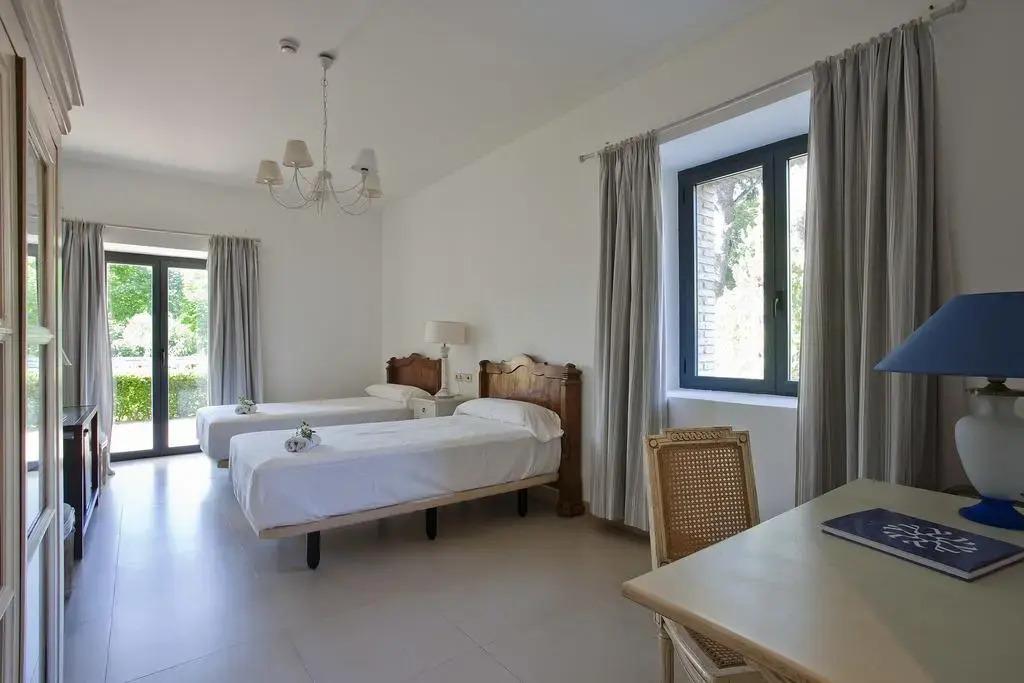 hotel image 16