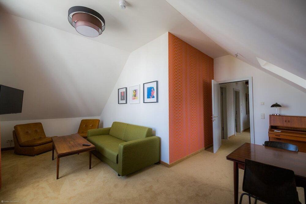 hotel image 13