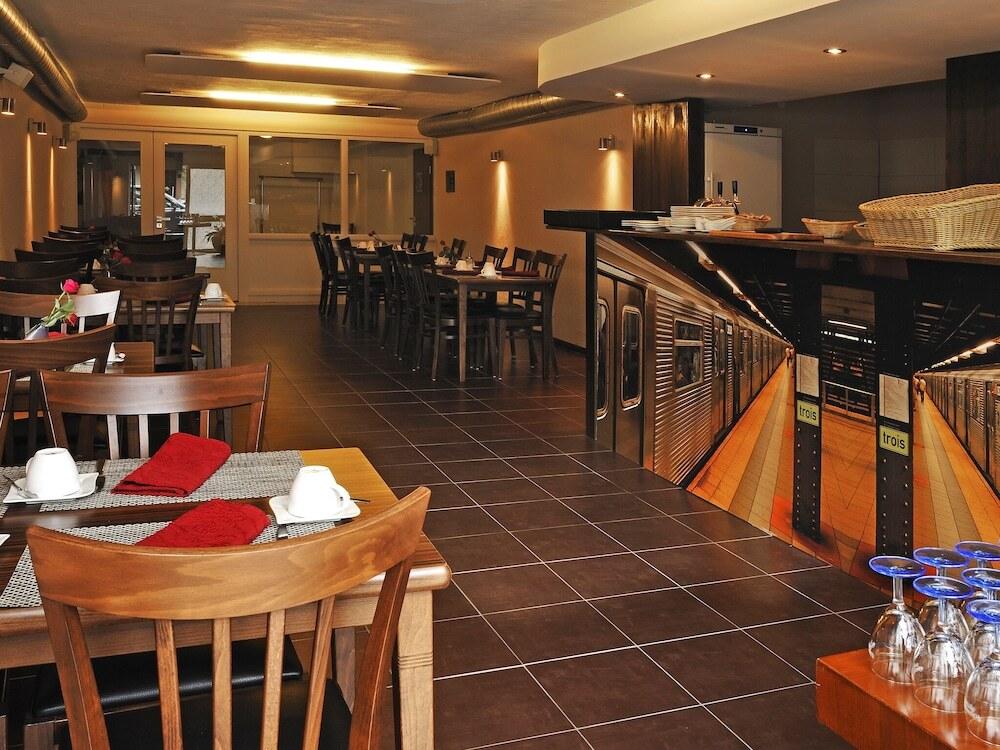 hotel image 16