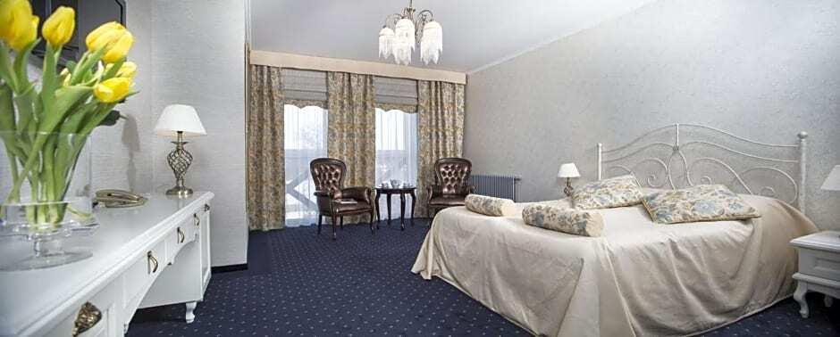 hotel image 8