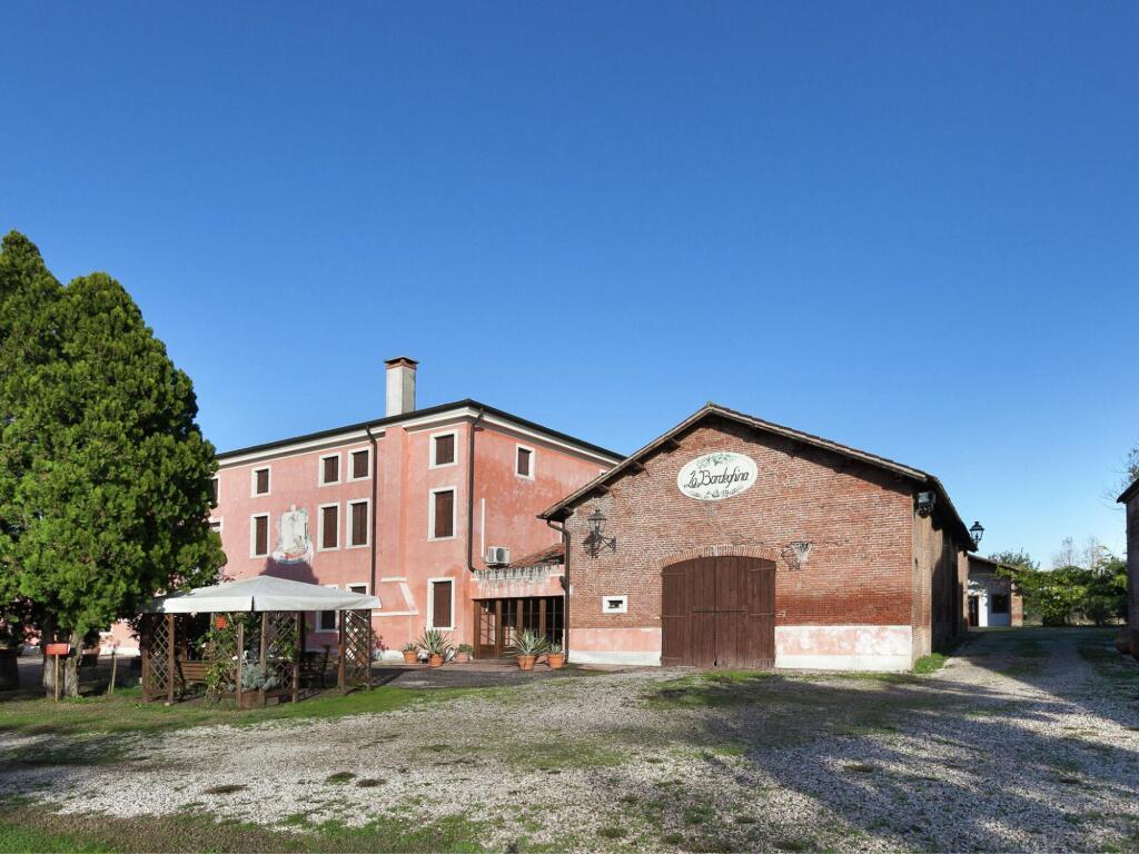 hotel image 7