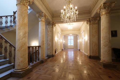 hotel image 10