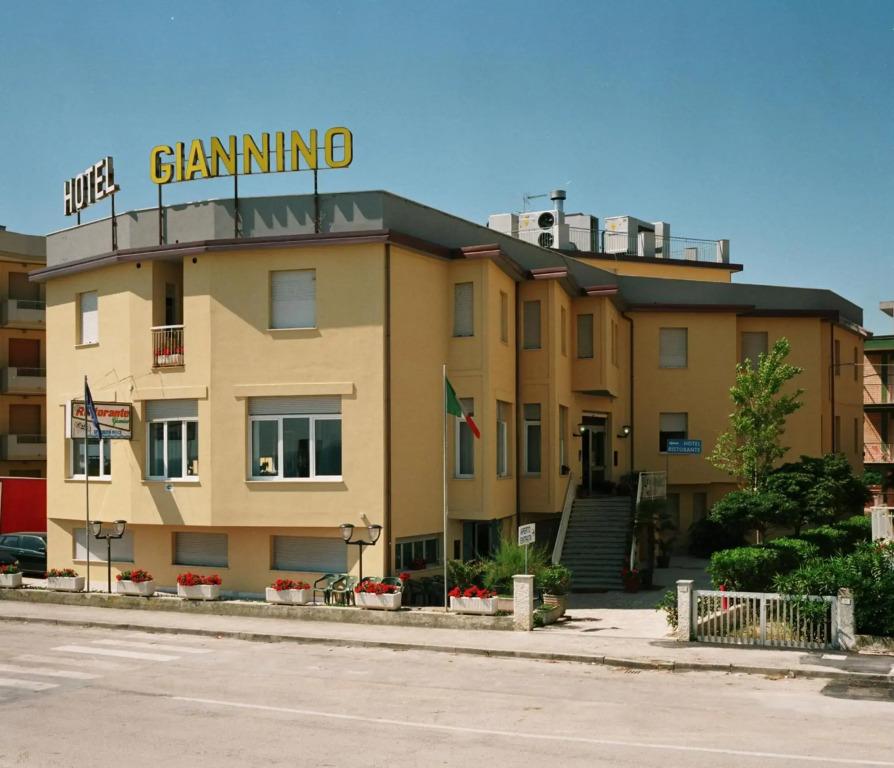 hotel image 13