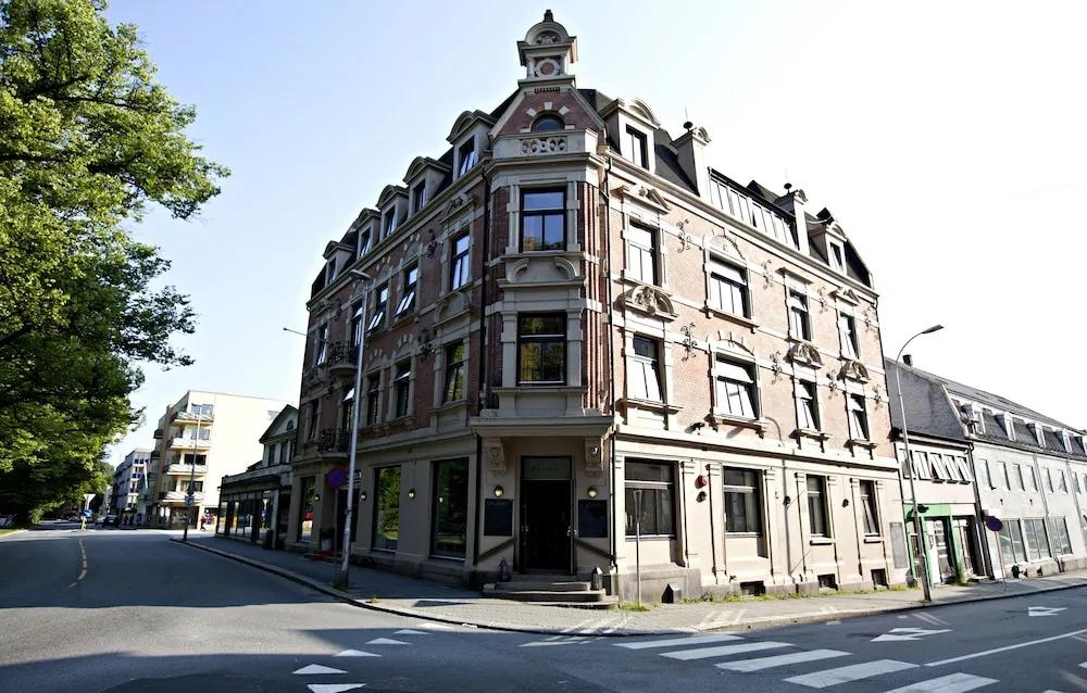 hotel image 13