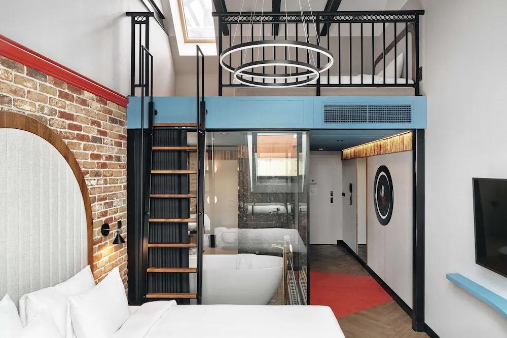 hotel image 13