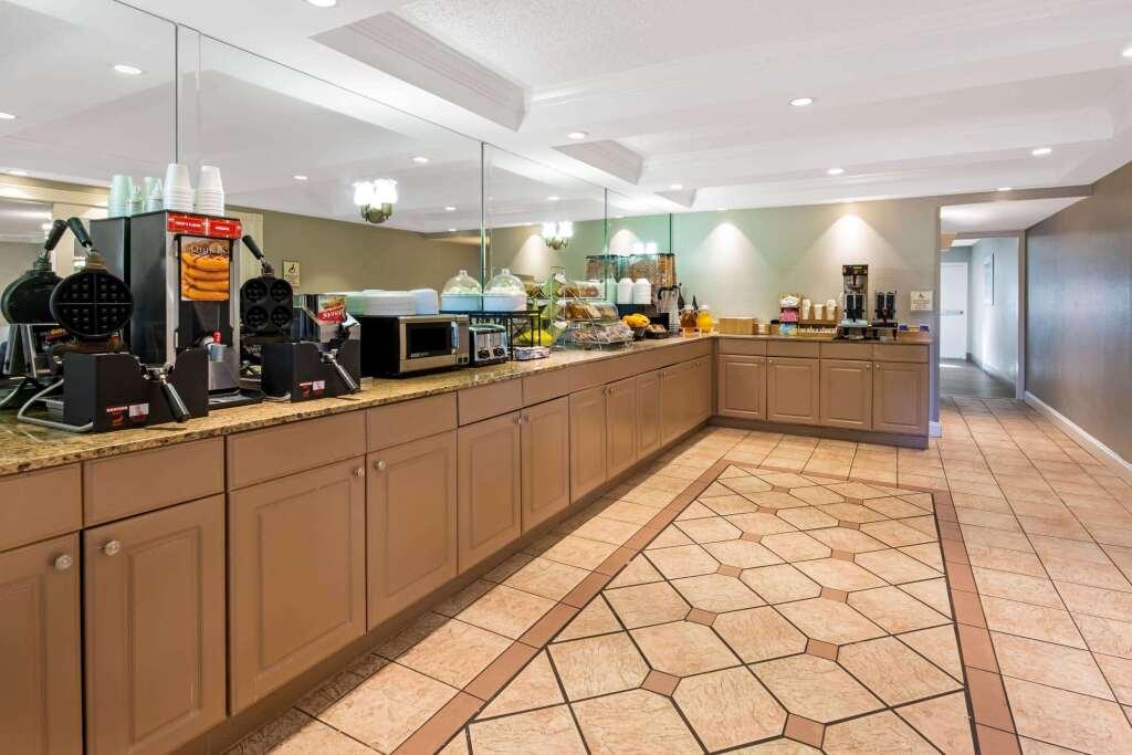 hotel image 10