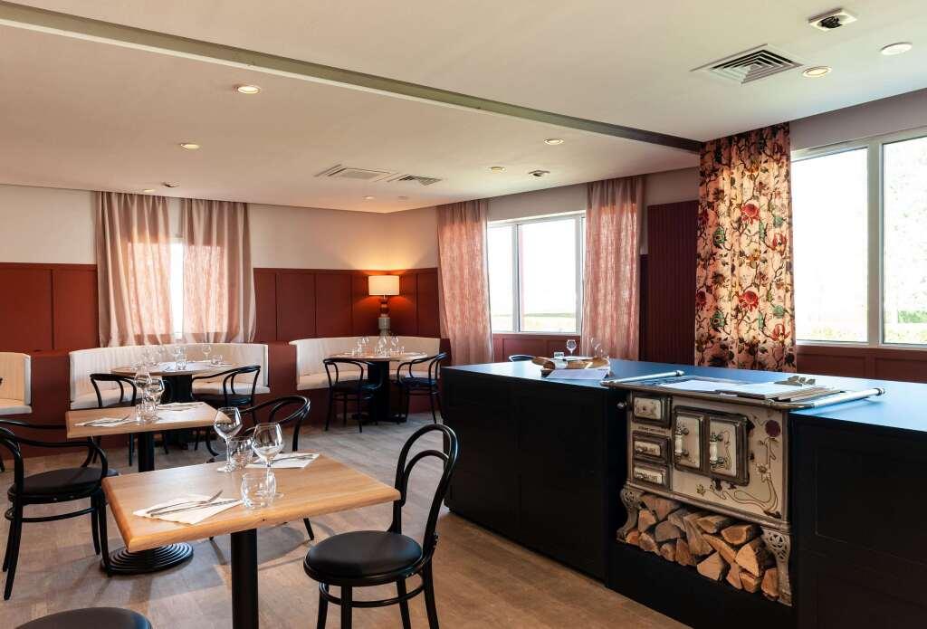 hotel image 12