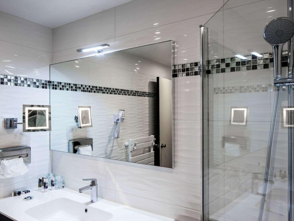 hotel image 12
