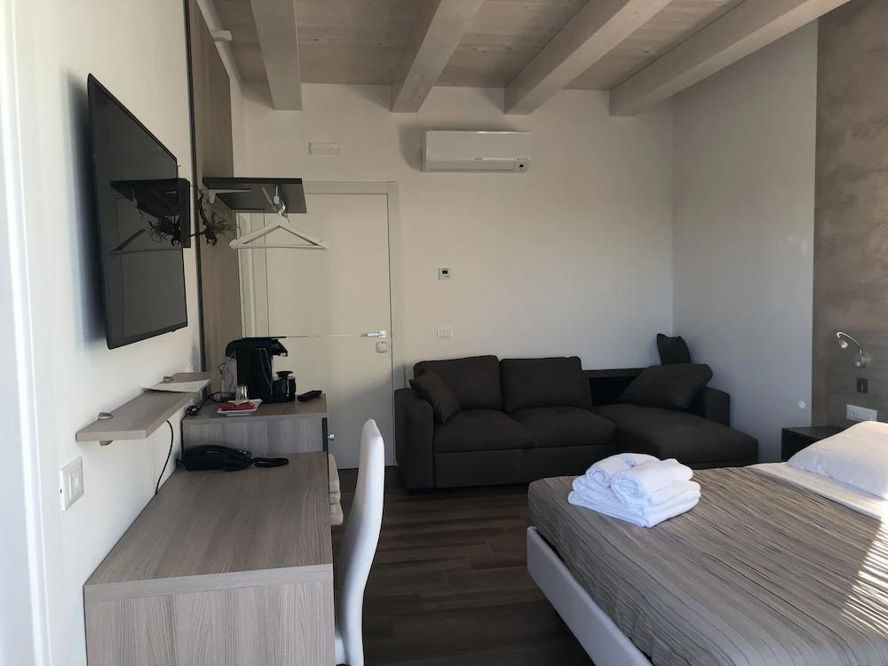 hotel image 16