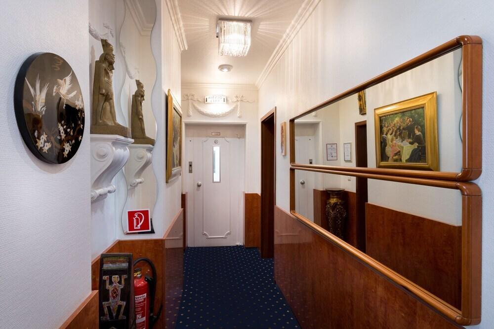 hotel image 16