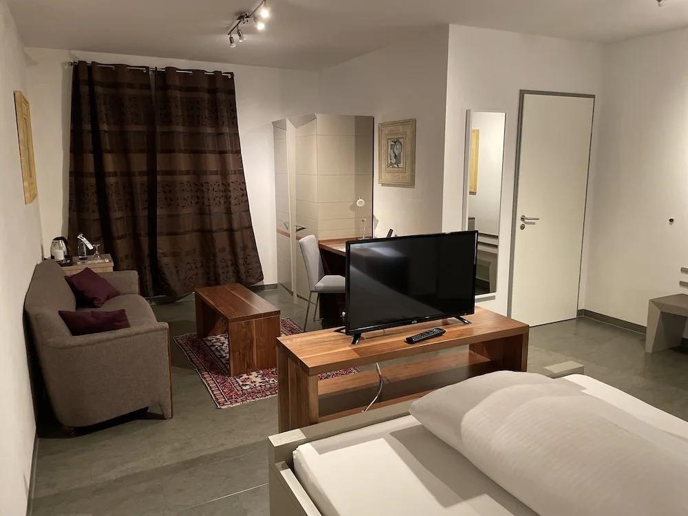 hotel image 9