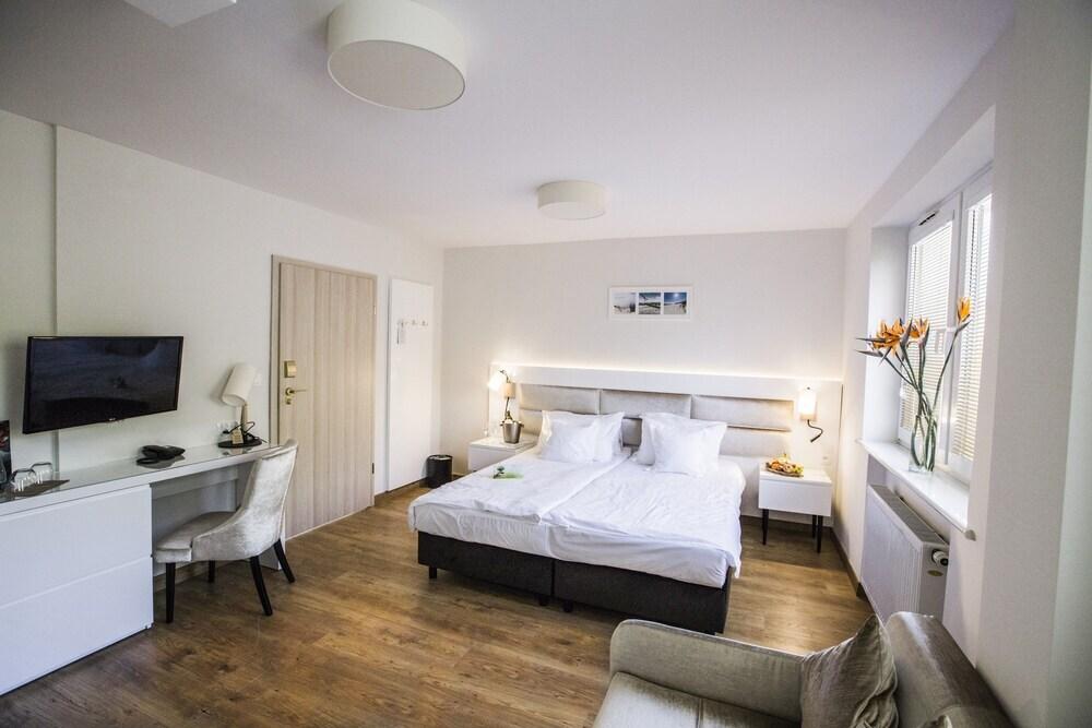 hotel image 16