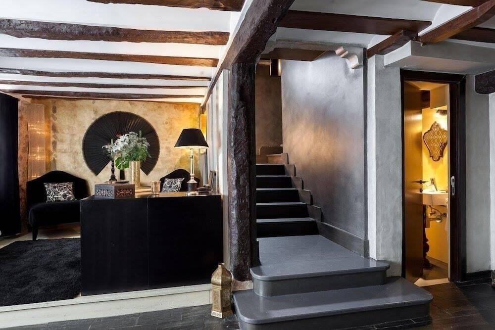 hotel image 16