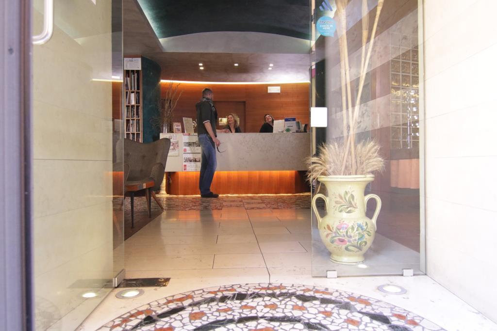 hotel image 10