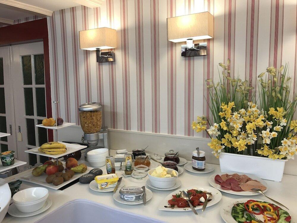 hotel image 10