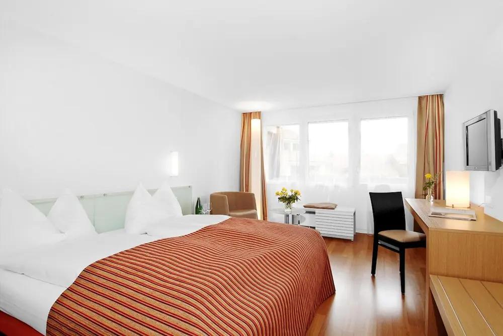 hotel image 16