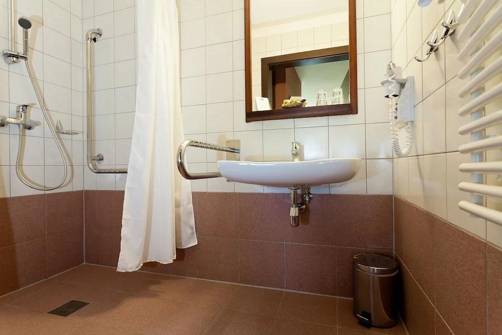 hotel image 32