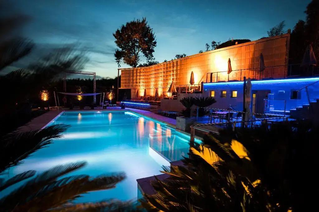 hotel image 10