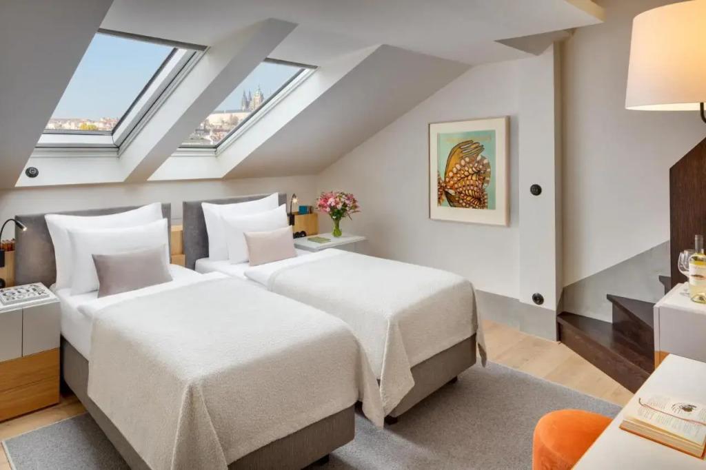 hotel image 8