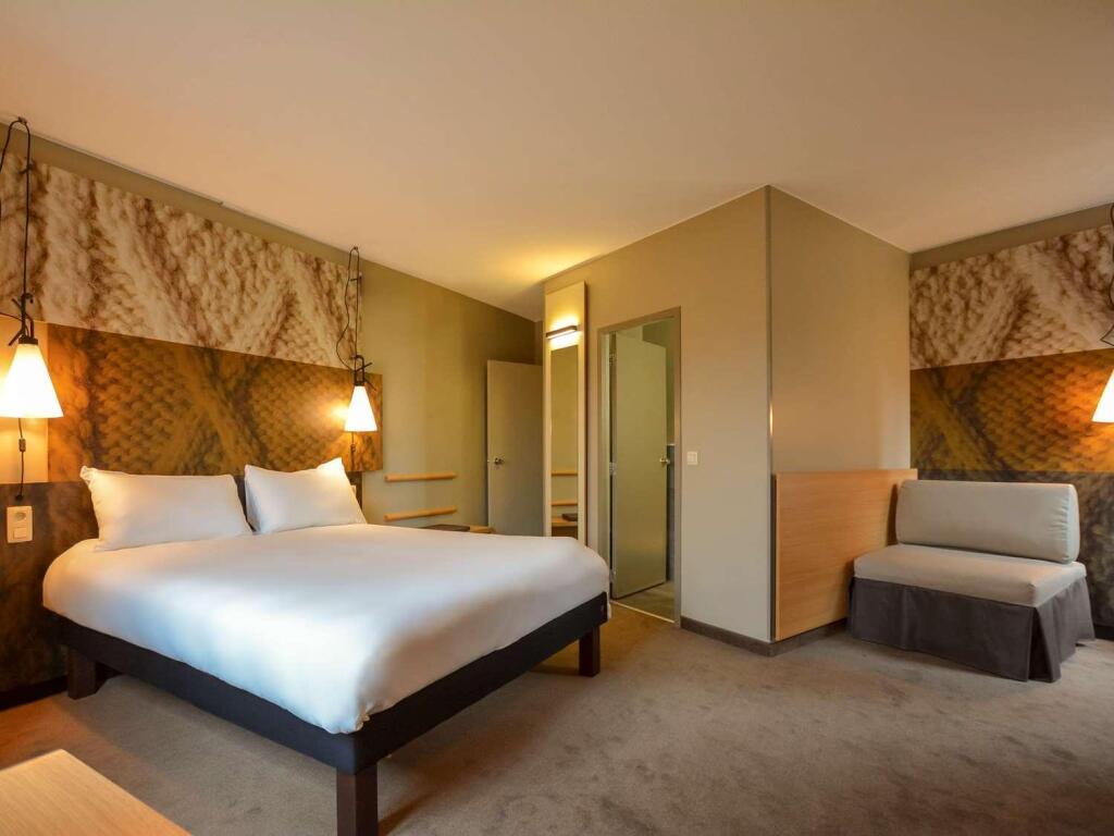 hotel image 16