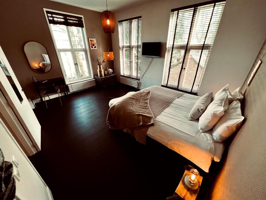 hotel image 10