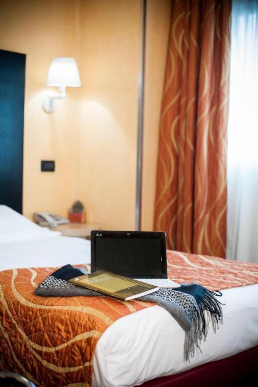 hotel image 13